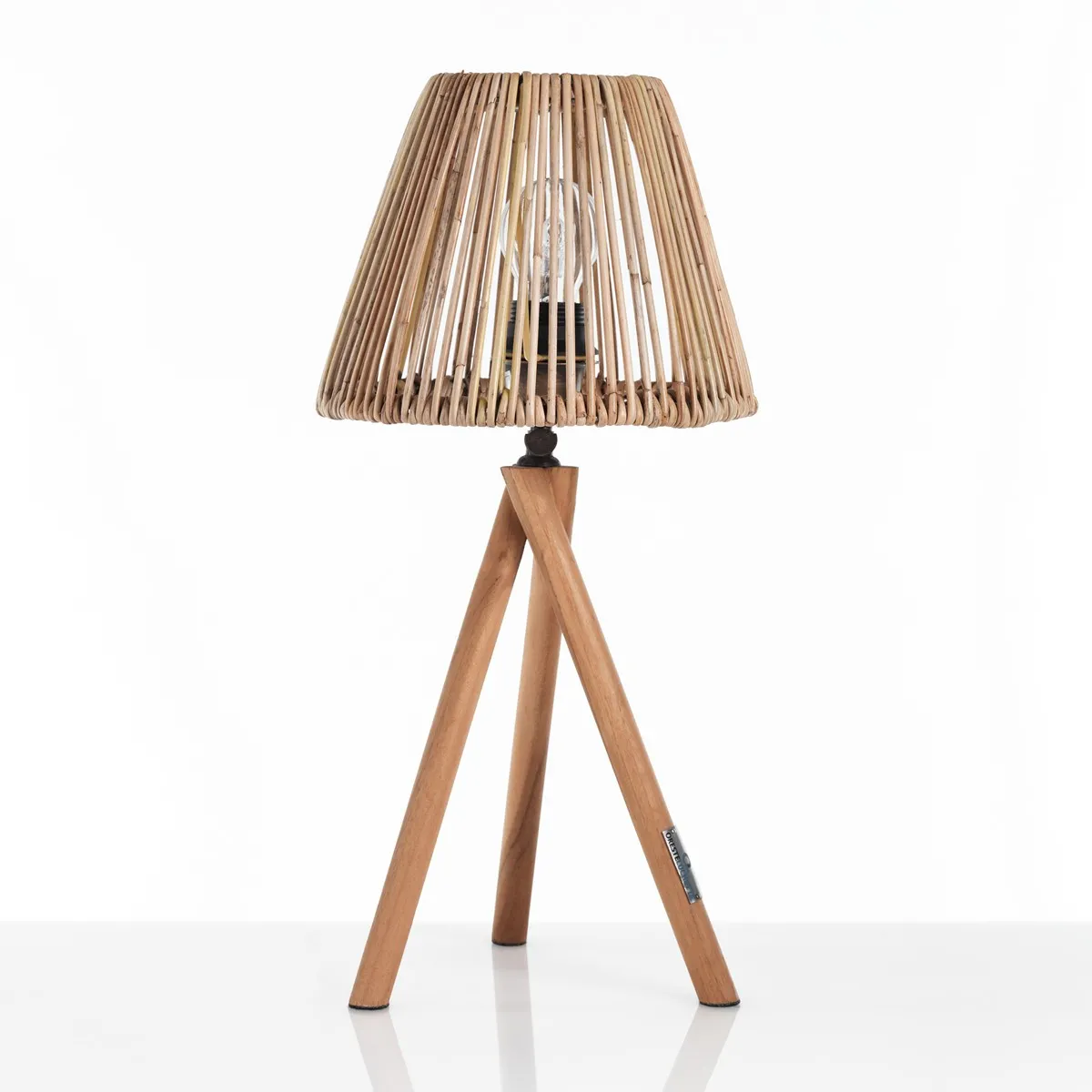 Lampada Kota Tomasucci scontornata con treppiede in teak