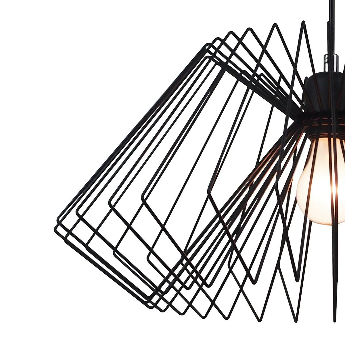 Dettaglio dei fili metallici del lampadario Cage Tomasucci