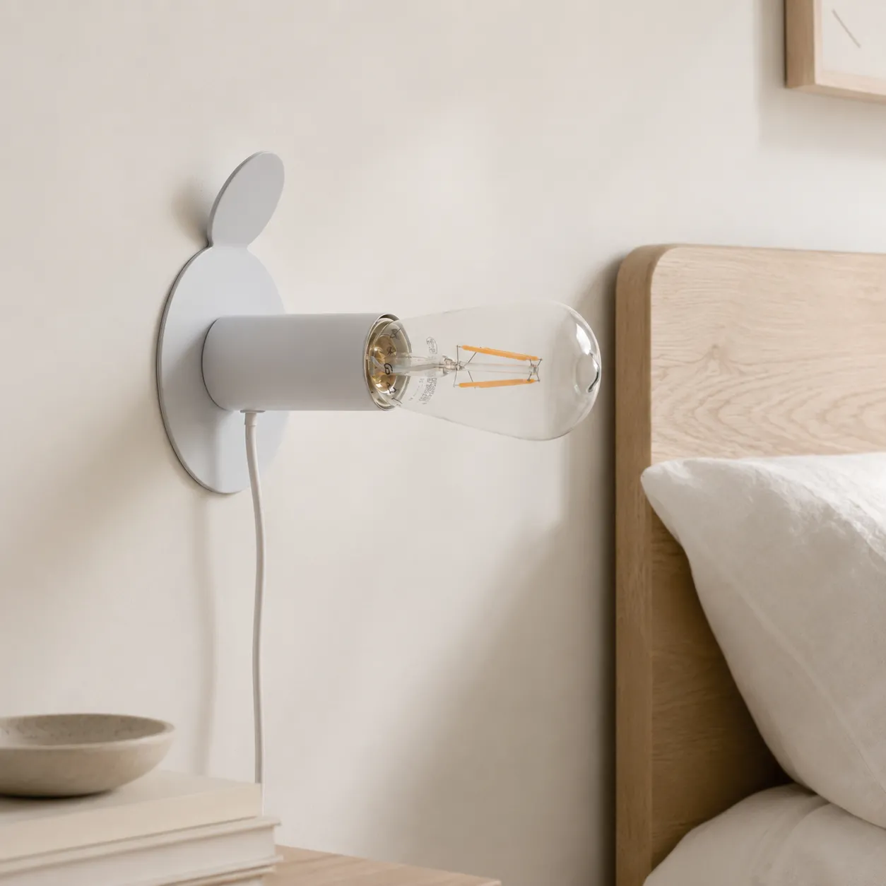 Lampada Magic Tomasucci usata in camera da letto