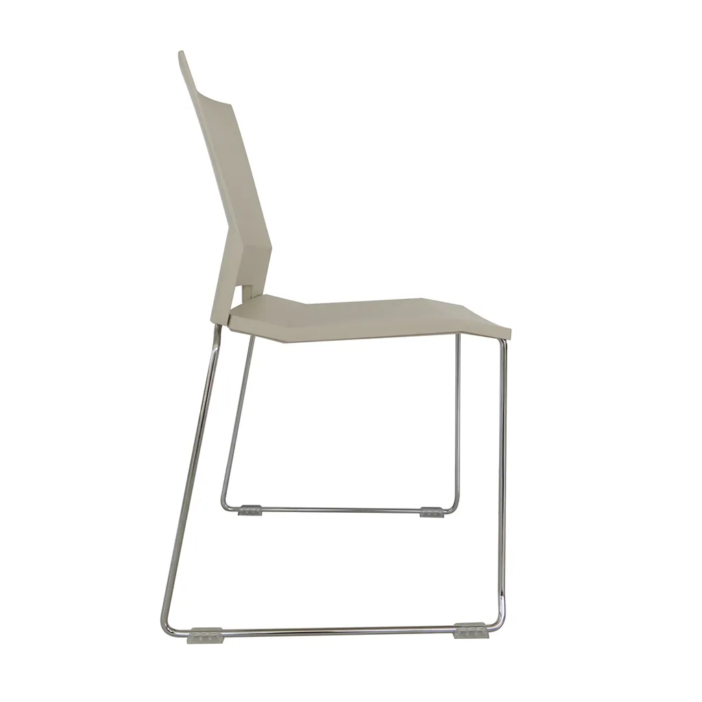 Sedia Miss Unisit beige su slitta