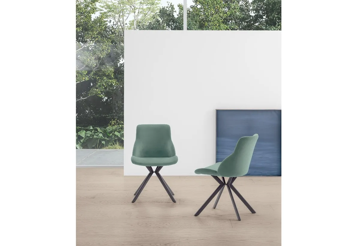 Due sedie Brasilia New Target Point verde acqua con base a raggiera