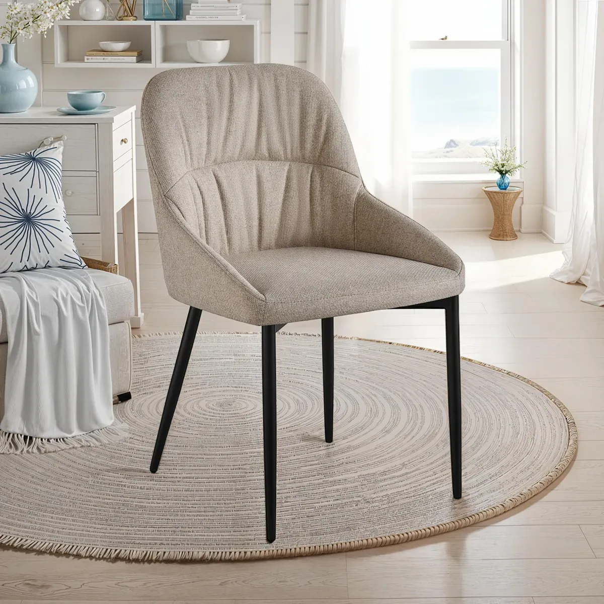 Sedia Alice Beige Tomasucci in un soggiorno