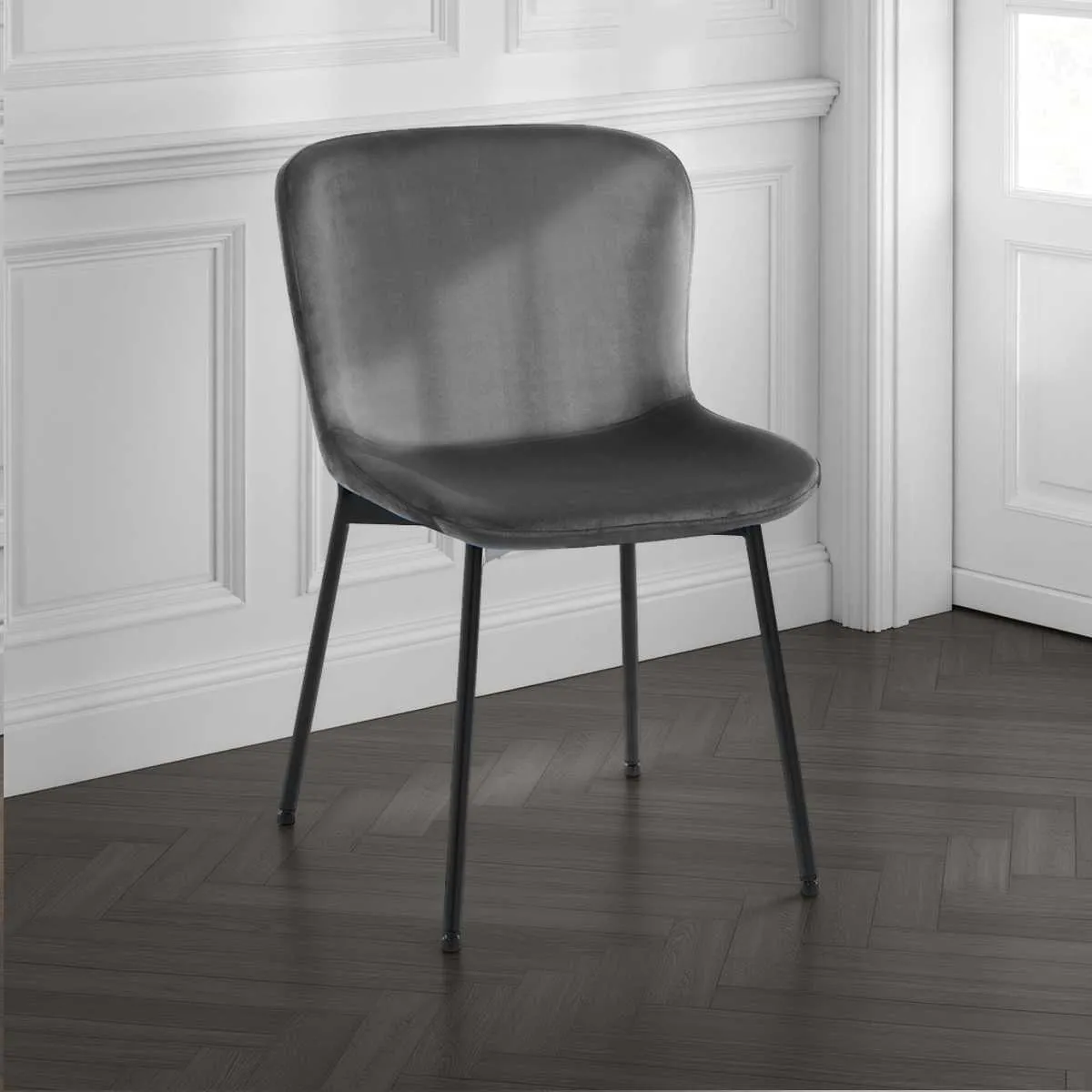 Sedia Snug Tomasucci in velluto grigio