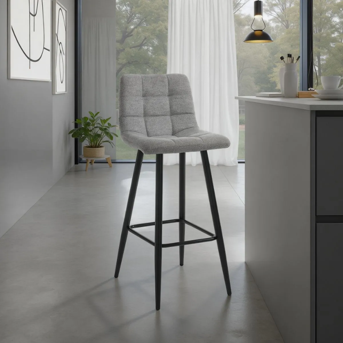 Sgabello Toffee alto Tomasucci in tessuto chiaro