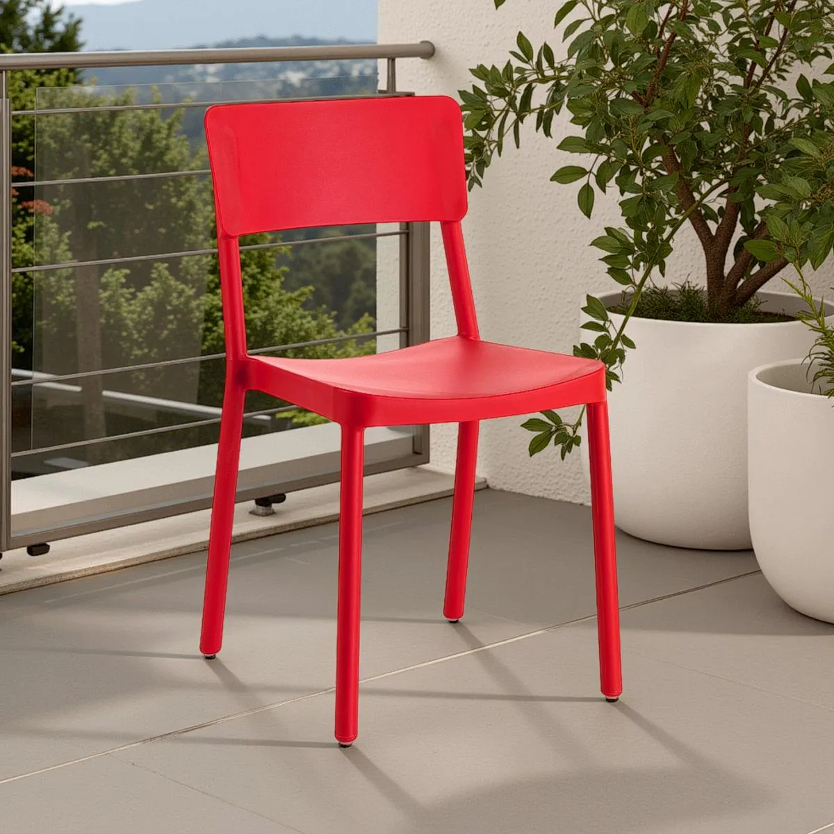 Sedia Anja Red Tomasucci rossa su un terrazzo