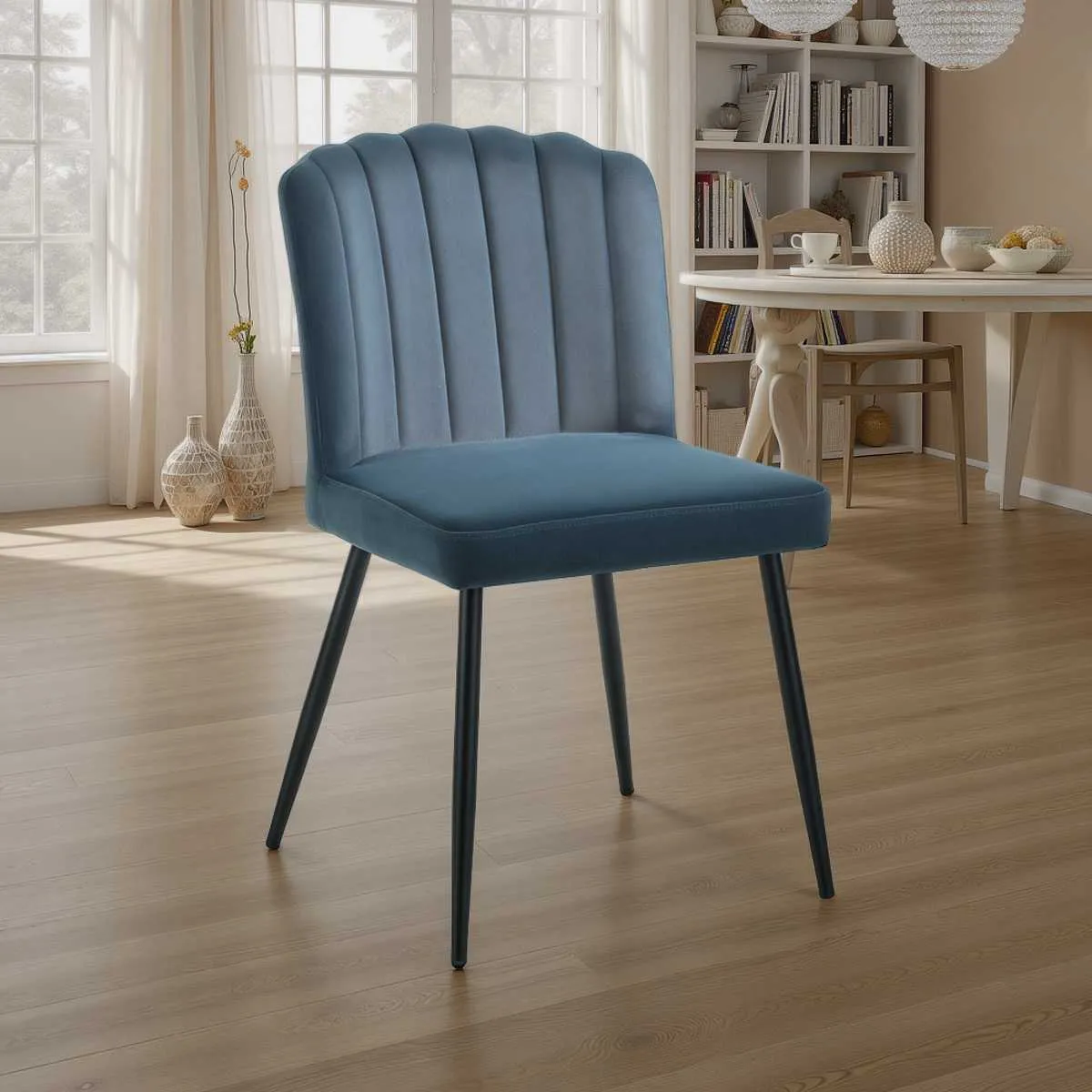 Sedia Claudia Tomasucci in velluto blu oceano