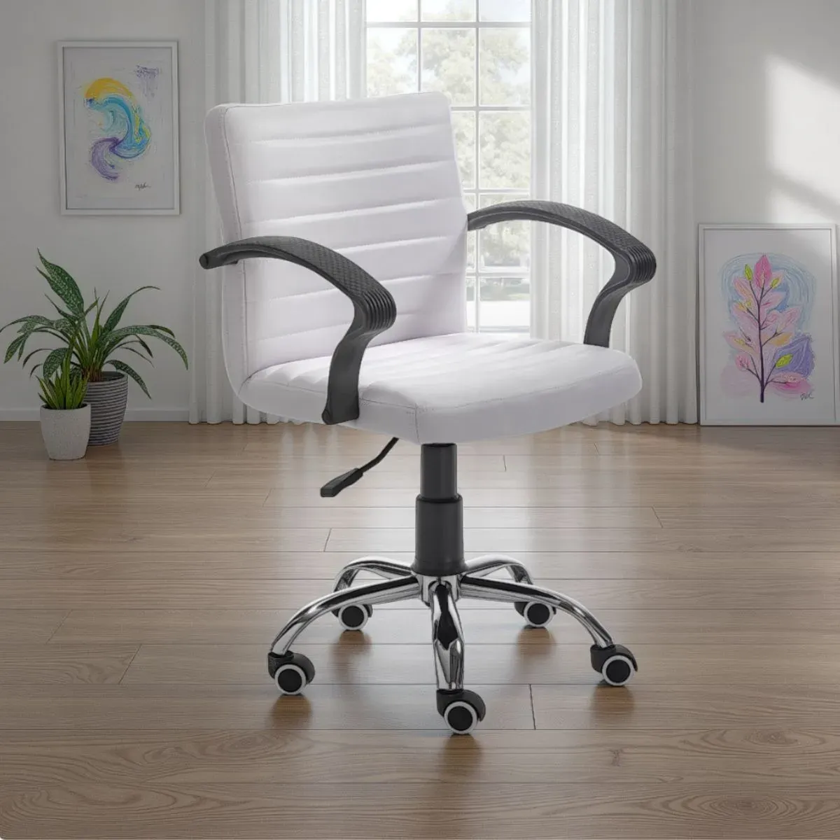 Sedia da ufficio Pany White Tomasucci con braccioli neri