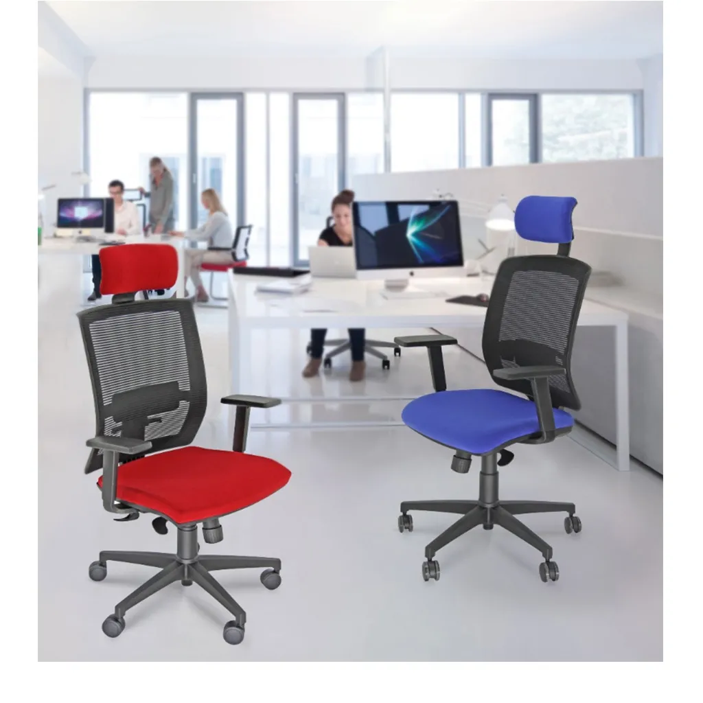 Sedie Molly Unisit rossa e blu in un open space