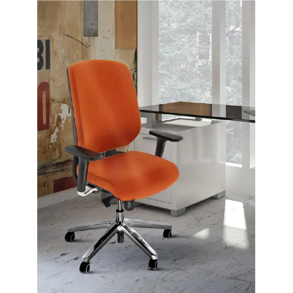 Sedia ergonomica Atlantia Unisit in un ambiente arredato