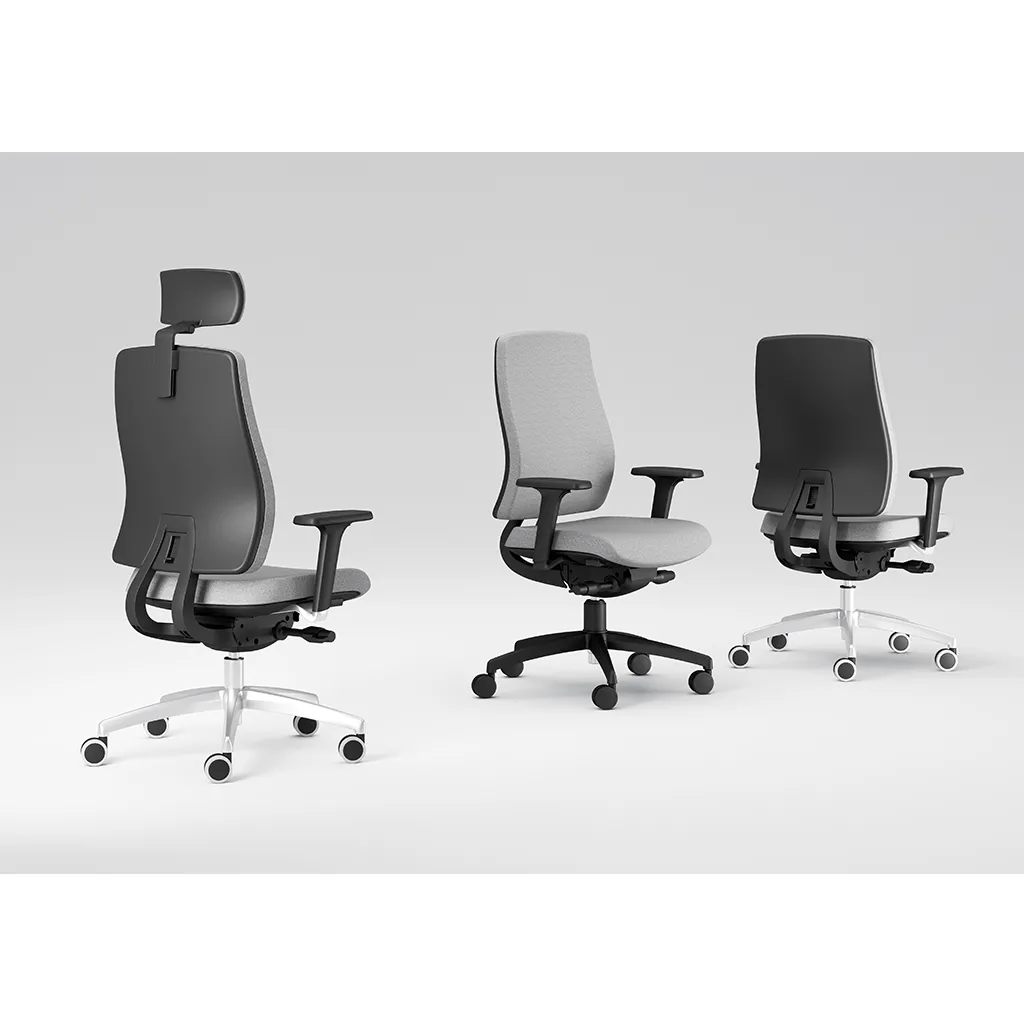 Sedia ergonomica Absolute Unisit in un ambiente arredato, altra versione 3