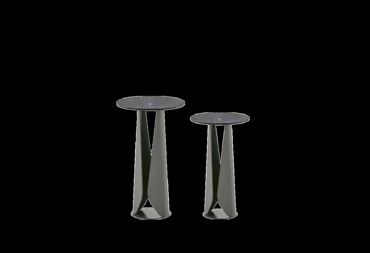 Tavolini Tile Set Target Point su fondo nero