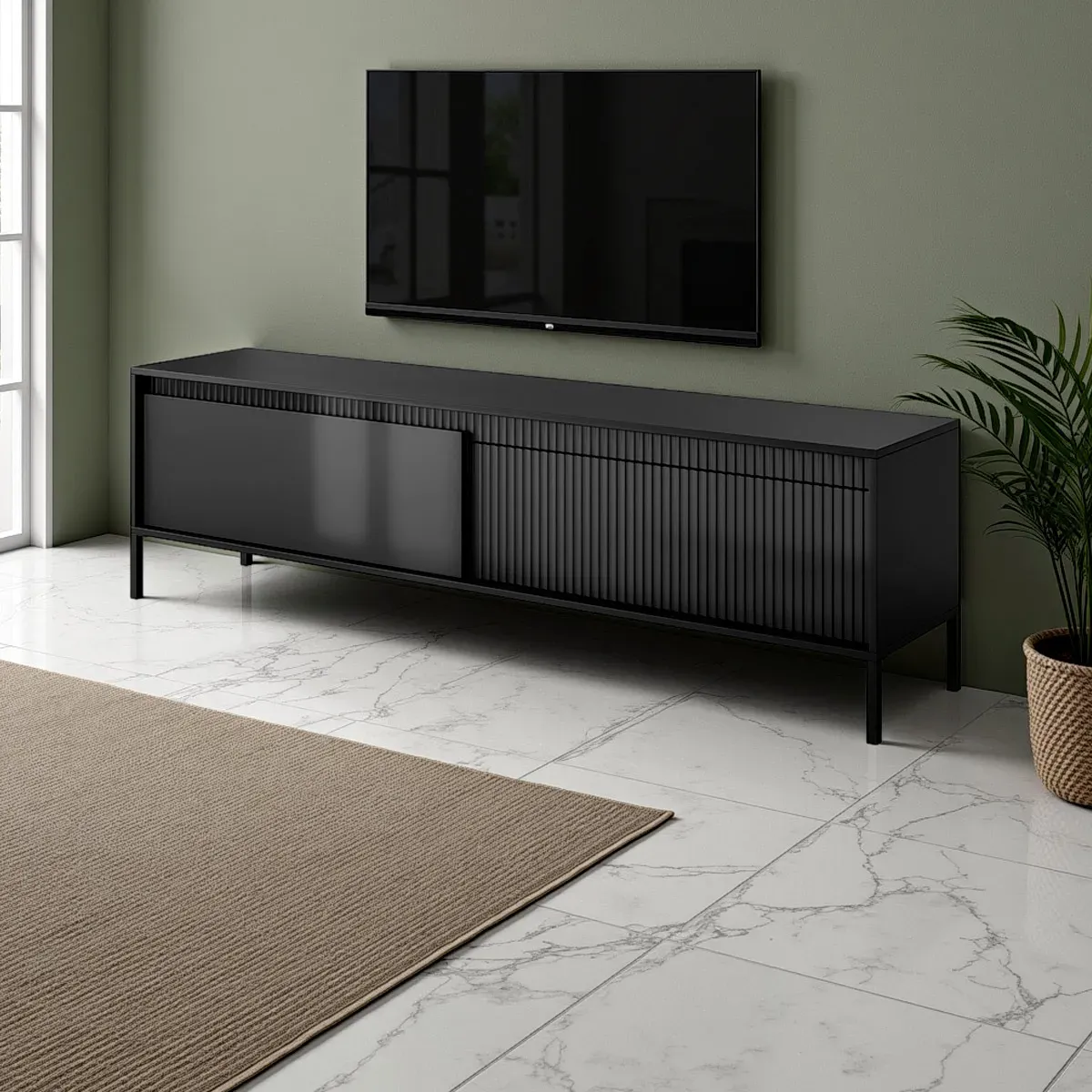 Porta TV Gharbo Black Tomasucci su pavimento in marmo