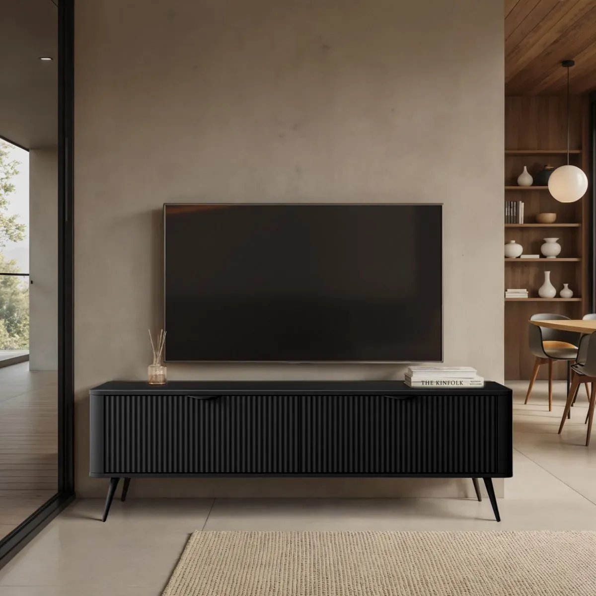 Porta TV Gretha Black Tomasucci nero sotto il televisore