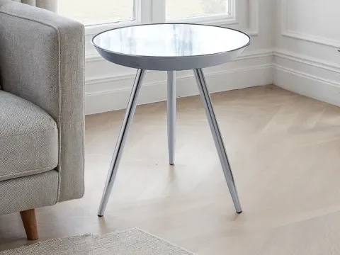 Vai alla foto 1