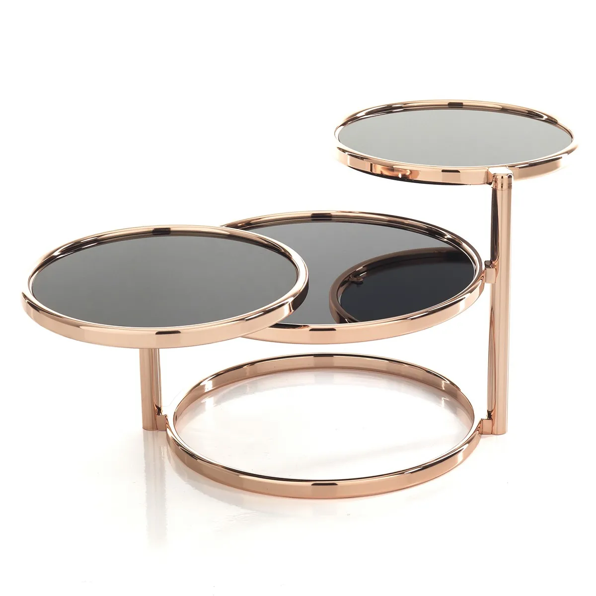 Tavolino Three Rings Tomasucci davanti al divano