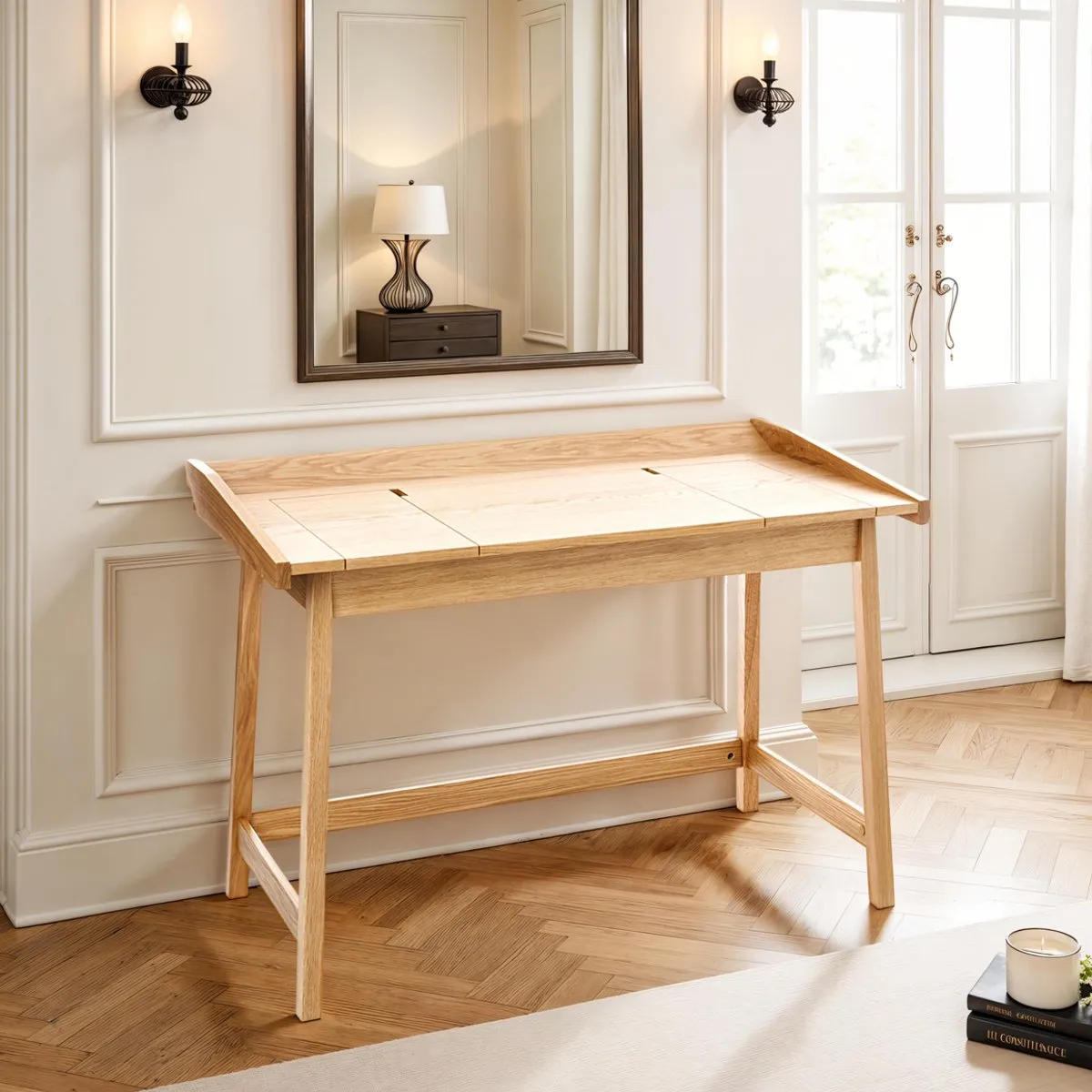 Scrittoio Henny Tomasucci in rovere con computer portatile