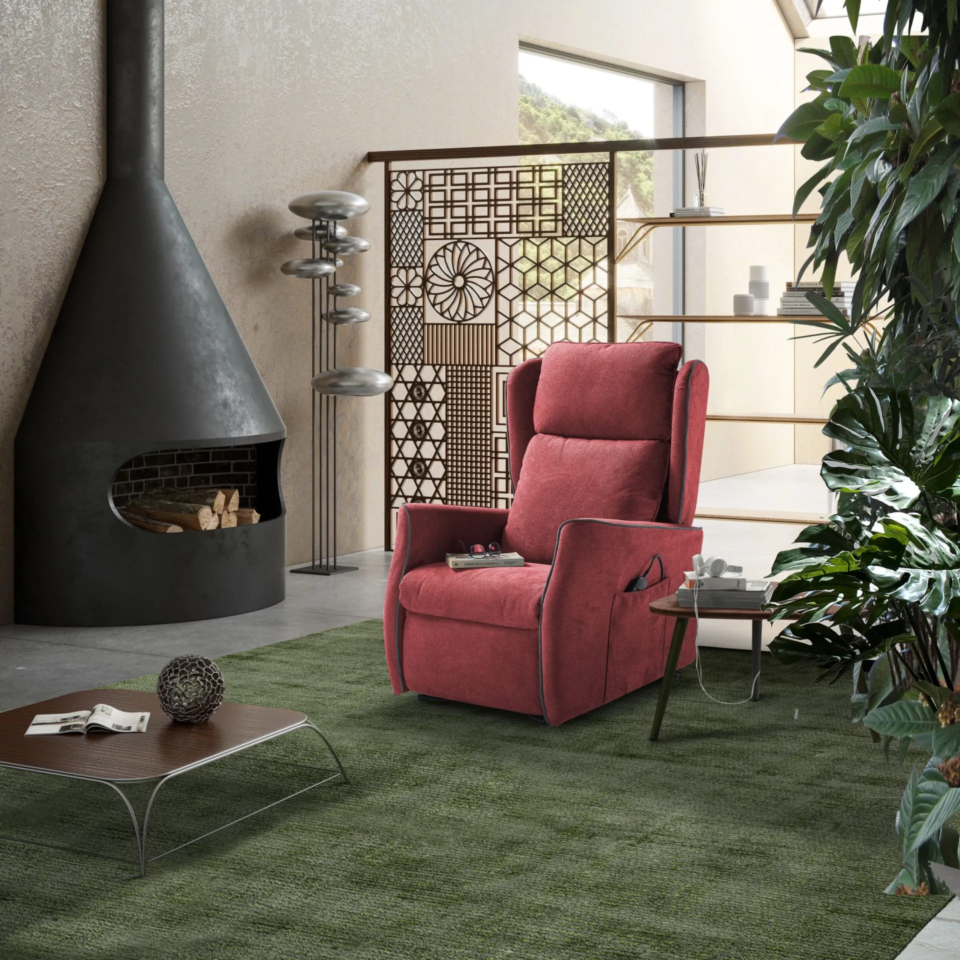 Poltrona relax alzapersona Kiara Super Il Benessere rossa e grigia accanto a un camino