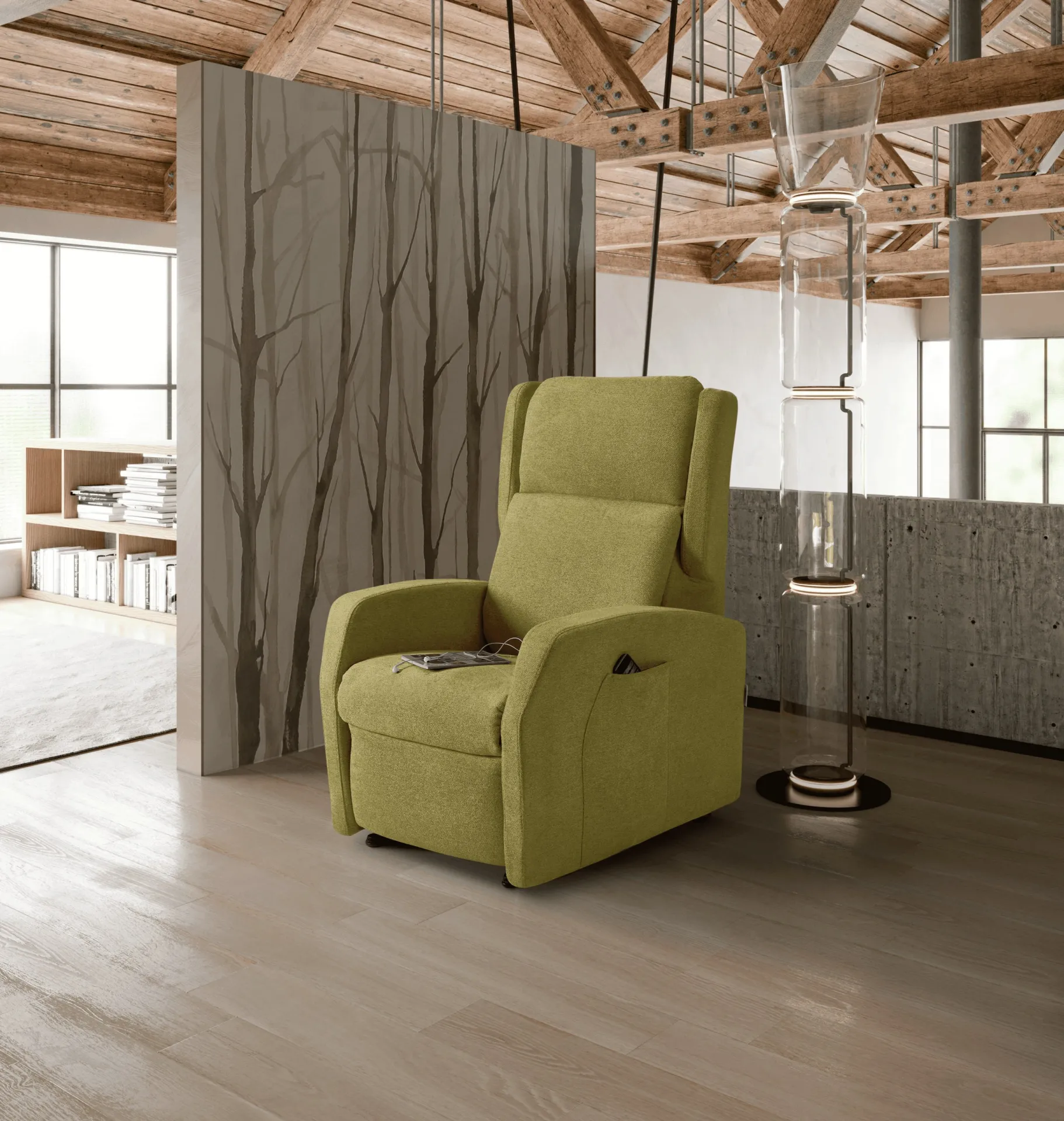 Poltrona relax alzapersona Lory Il Benessere verde in un open space con travi in legno