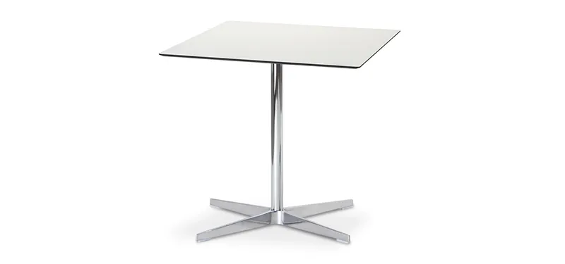 Tavolo Niord Domingo con piano quadrato bianco
