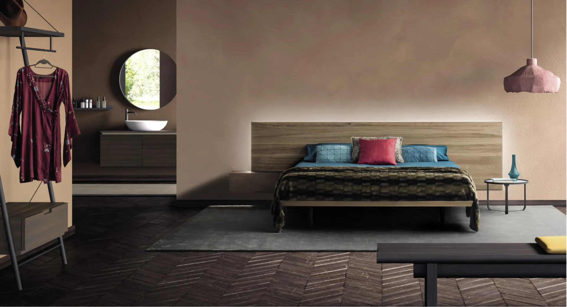 Letto Zen Devina Nais con testiera sospesa in rovere cannettato e giroletto in legno, in una camera dai toni terra