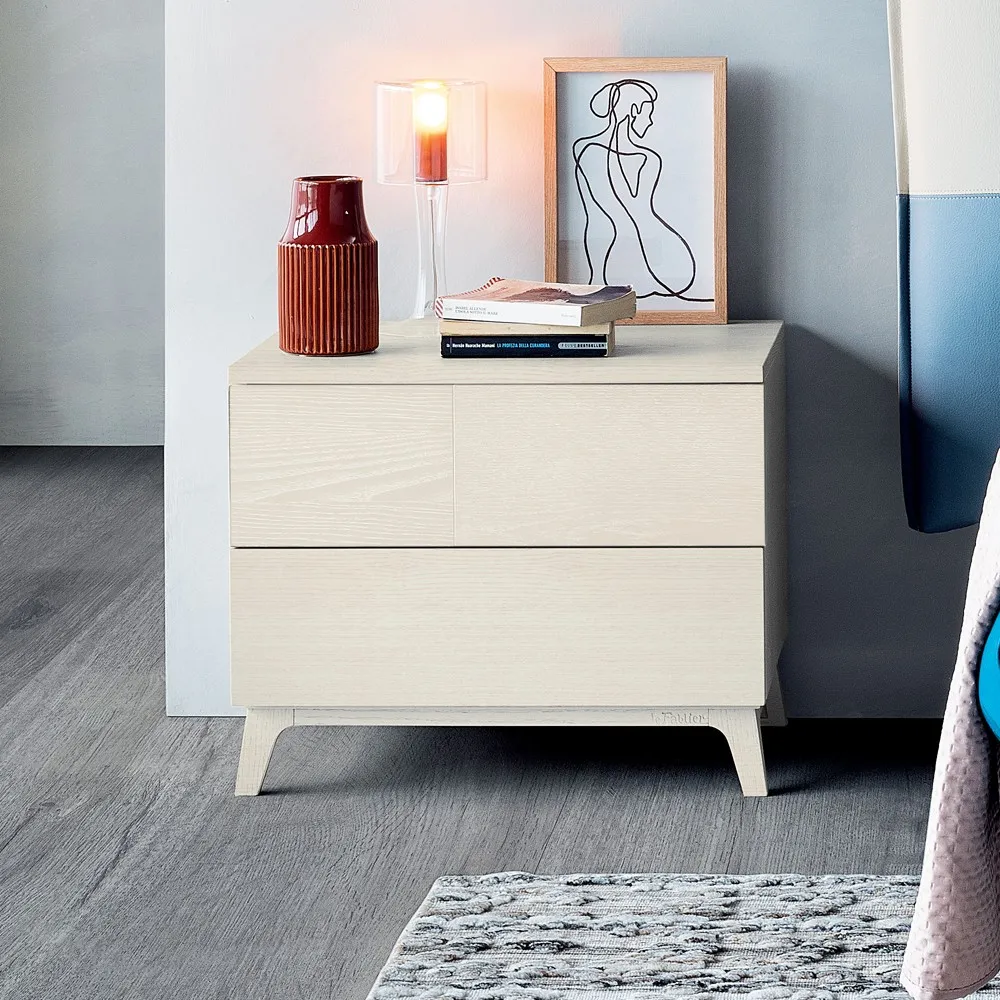 Comodino Citronella Le Fablier in versione chiara uniforme
