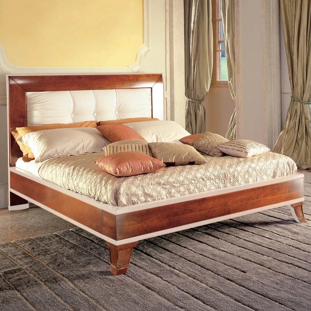 Letto Oleandro Le Fablier bicolore con giroletto avorio e cornice in legno