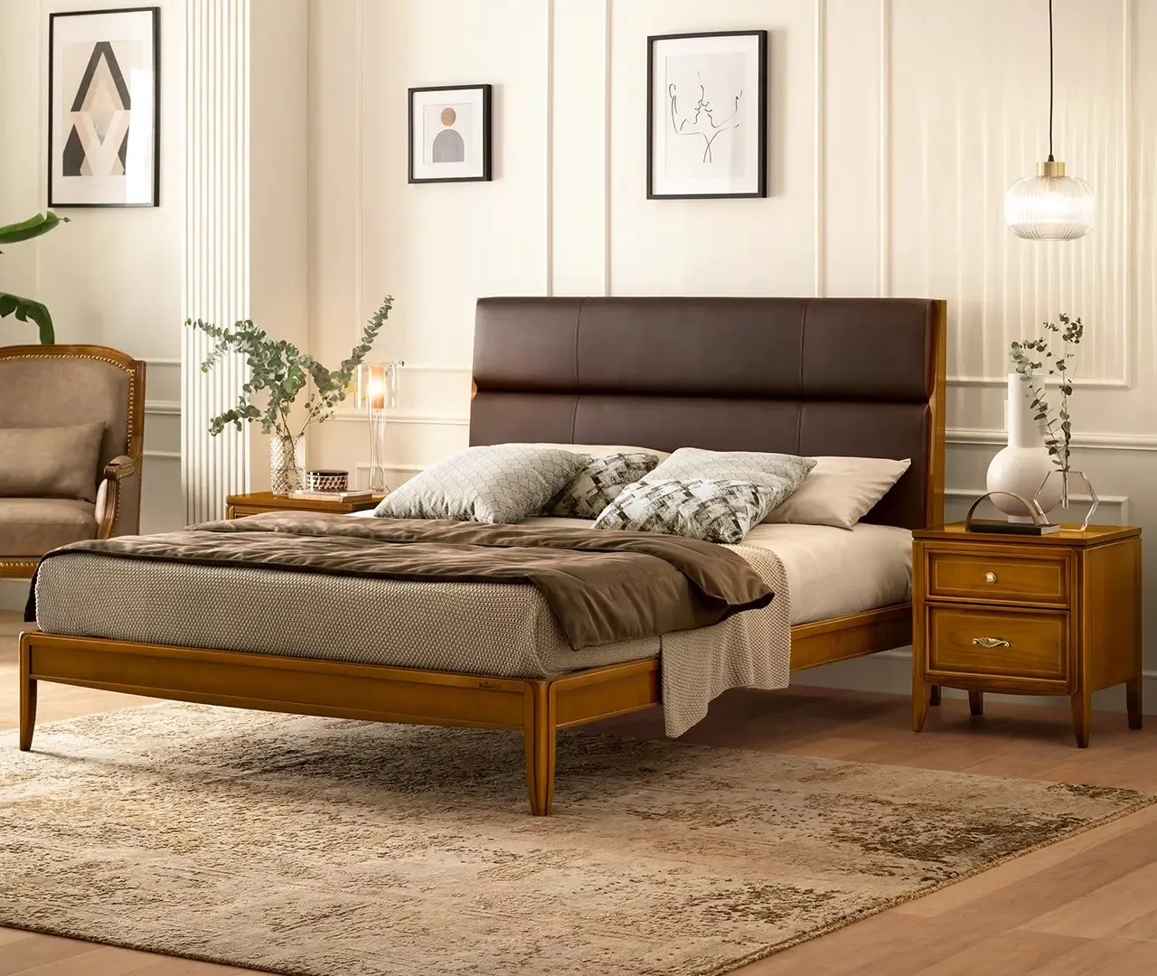 Letto classico Sogno Le Fablier con testata imbottita marrone a fasce orizzontali