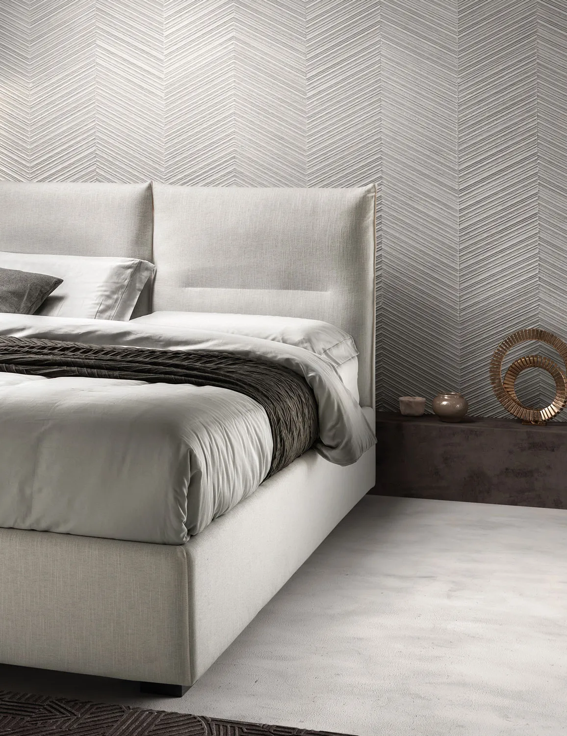 Letto Sharp Samoa visto di fronte con la testiera alta e morbida