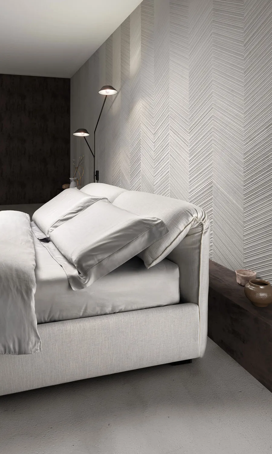 Letto Sharp Samoa con la testiera regolabile inclinata in avanti