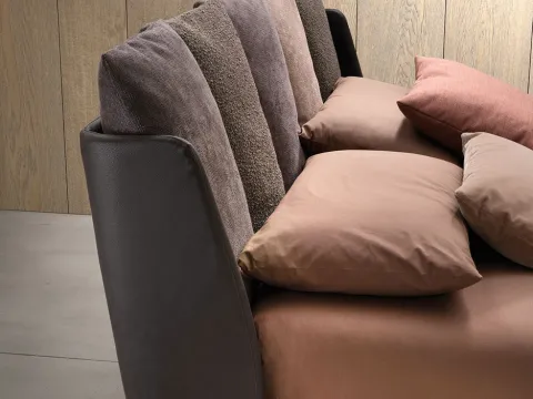 Vai alla foto 2