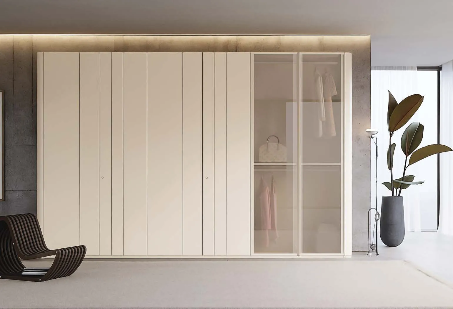Armadio Charme Voltan laccato latte con due ante Lucifer in vetro e fianchi curvi Ottanta