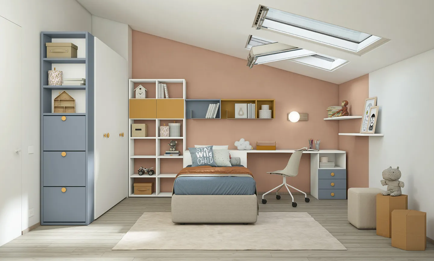 Cameretta Volo C001 Colombini in mansarda con libreria azzurra e scrivania lunga