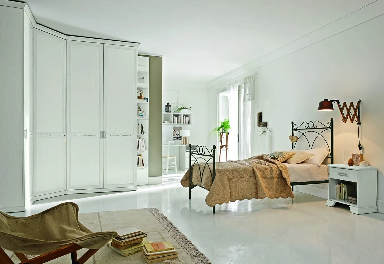 Letto in ferro battuto Anthony Colombini scuro con coperta miele, cameretta Arcadia AC018