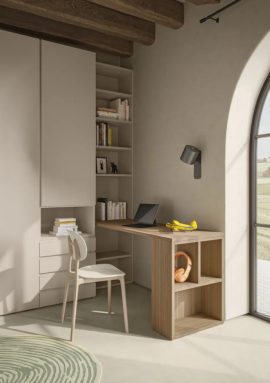 Libreria terminale Colombini accanto a scrivania in legno sotto un arco, Golf K105