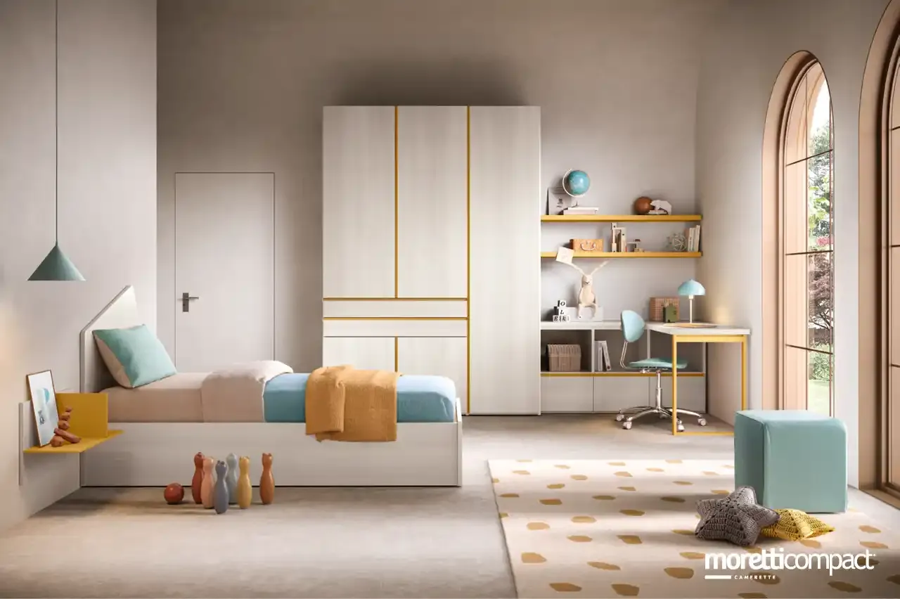 Cameretta Kids K113 Moretti Compact con gole ocra, scrivania d'angolo e letto in legno