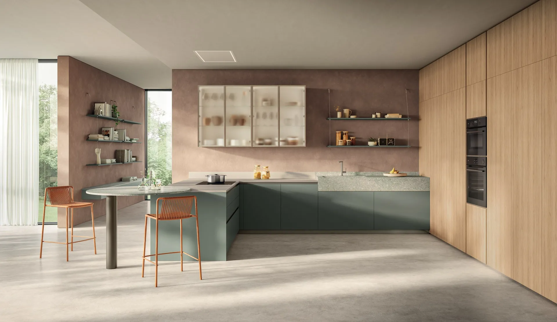 Cucina Essenza Scavolini con penisola verde Selva, colonne in Rovere Gold e pensili in vetro