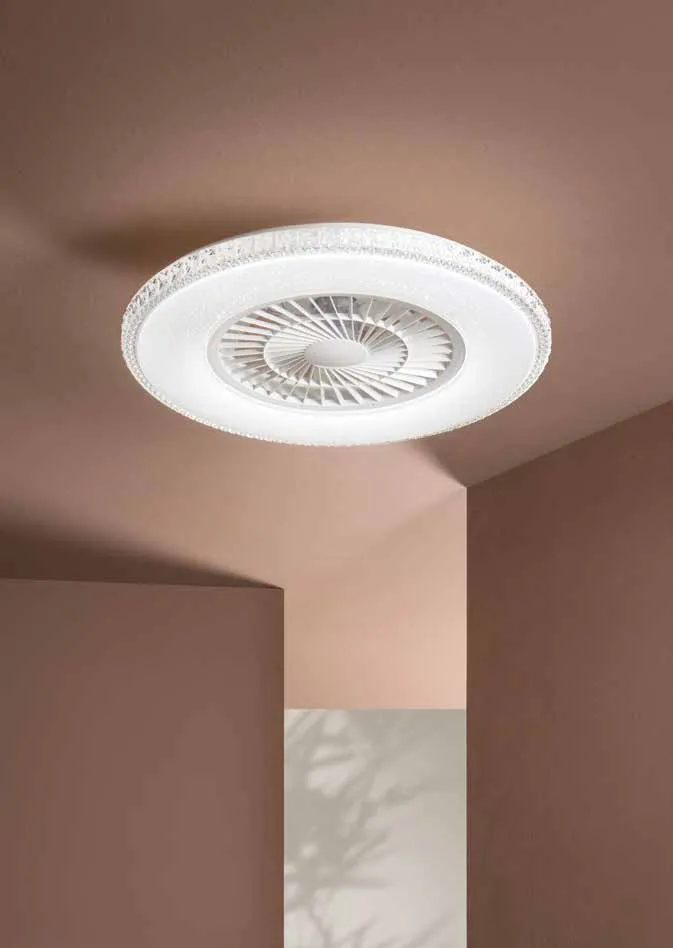 Ventilatore Borea Fan Europe con cornice diamantata su soffitto color terra
