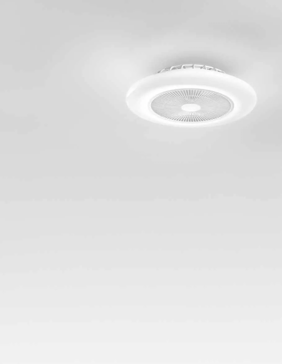 Plafoniera con ventilatore Ponente Fan Europe su soffitto bianco