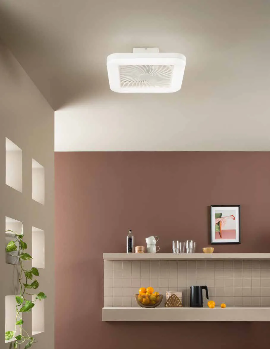 Plafoniera quadrata con ventilatore Merak Fan Europe in una cucina