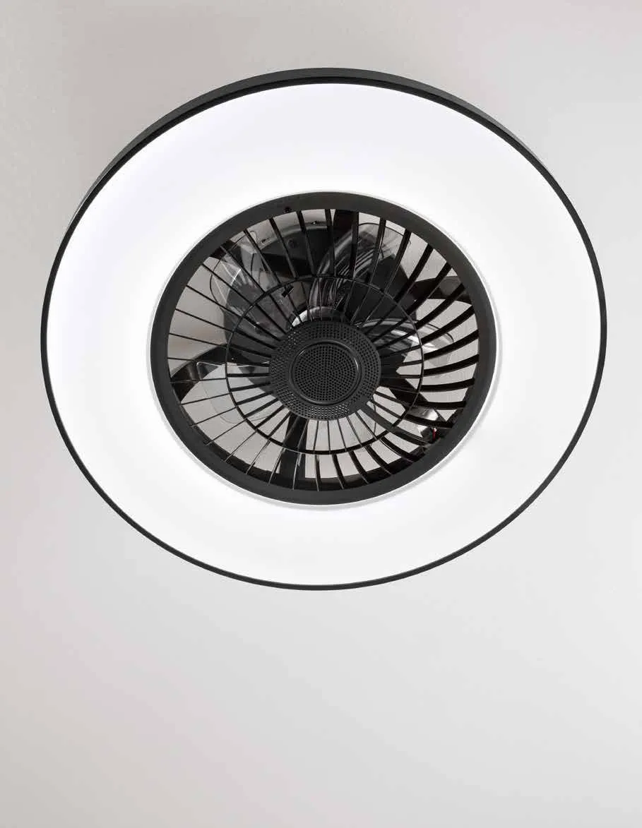 Dettaglio del ventilatore Garbin Fan Europe nero con anello luminoso