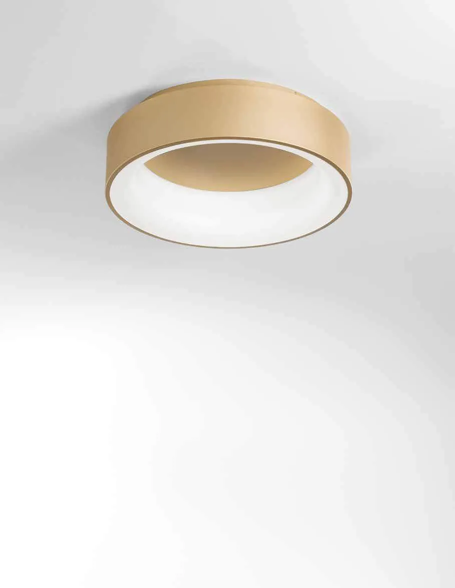 Plafoniera Noah Fan Europe oro su soffitto bianco