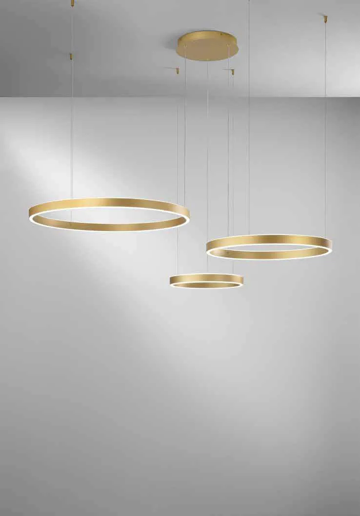 Sospensione Akrobat Fan Europe oro con anelli a quote diverse