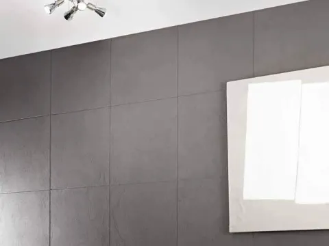 Vai alla foto 1