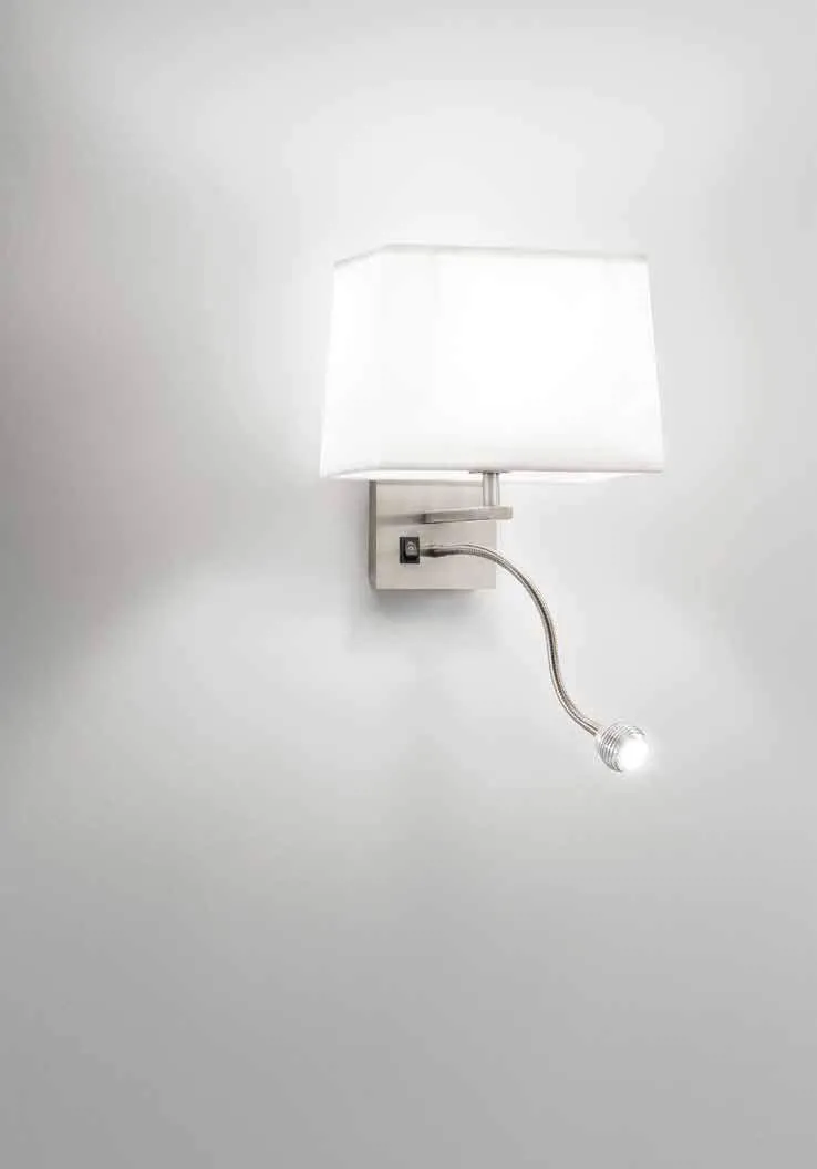 Applique Helly Fan Europe con paralume bianco e braccio flessibile