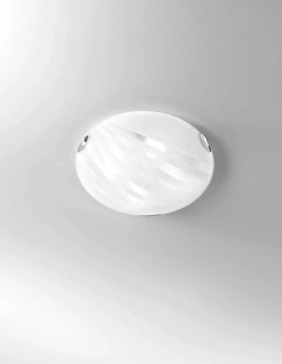 Plafoniera Kuna Fan Europe tonda con decori satinati a onde