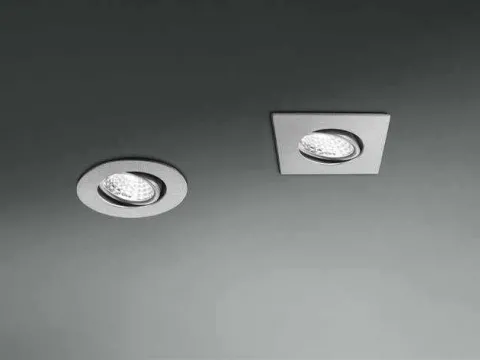 Vai alla foto 1