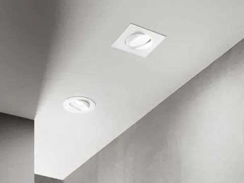 Vai alla foto 1
