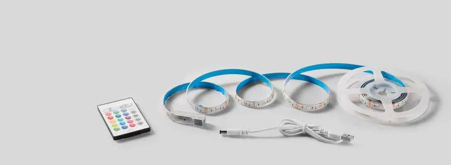Kit strip LED Surround Fan Europe con striscia RGB, telecomando e cavo USB