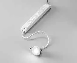 Kit di emergenza Help INC Fan Europe con faretto e batteria