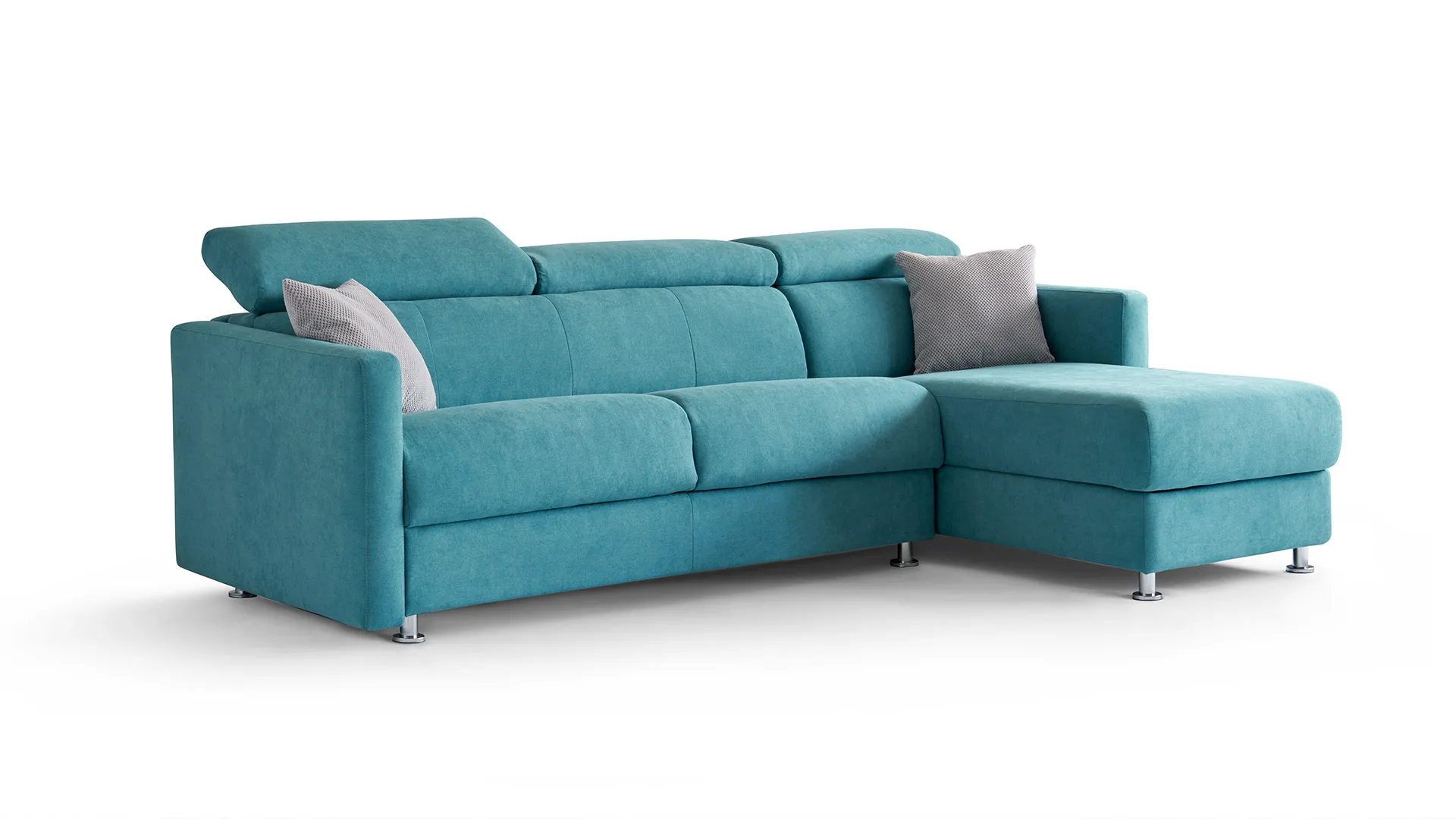 Divano letto Ingrid Aerre Divani petrolio con chaise longue e poggiatesta alzati, su fondo bianco